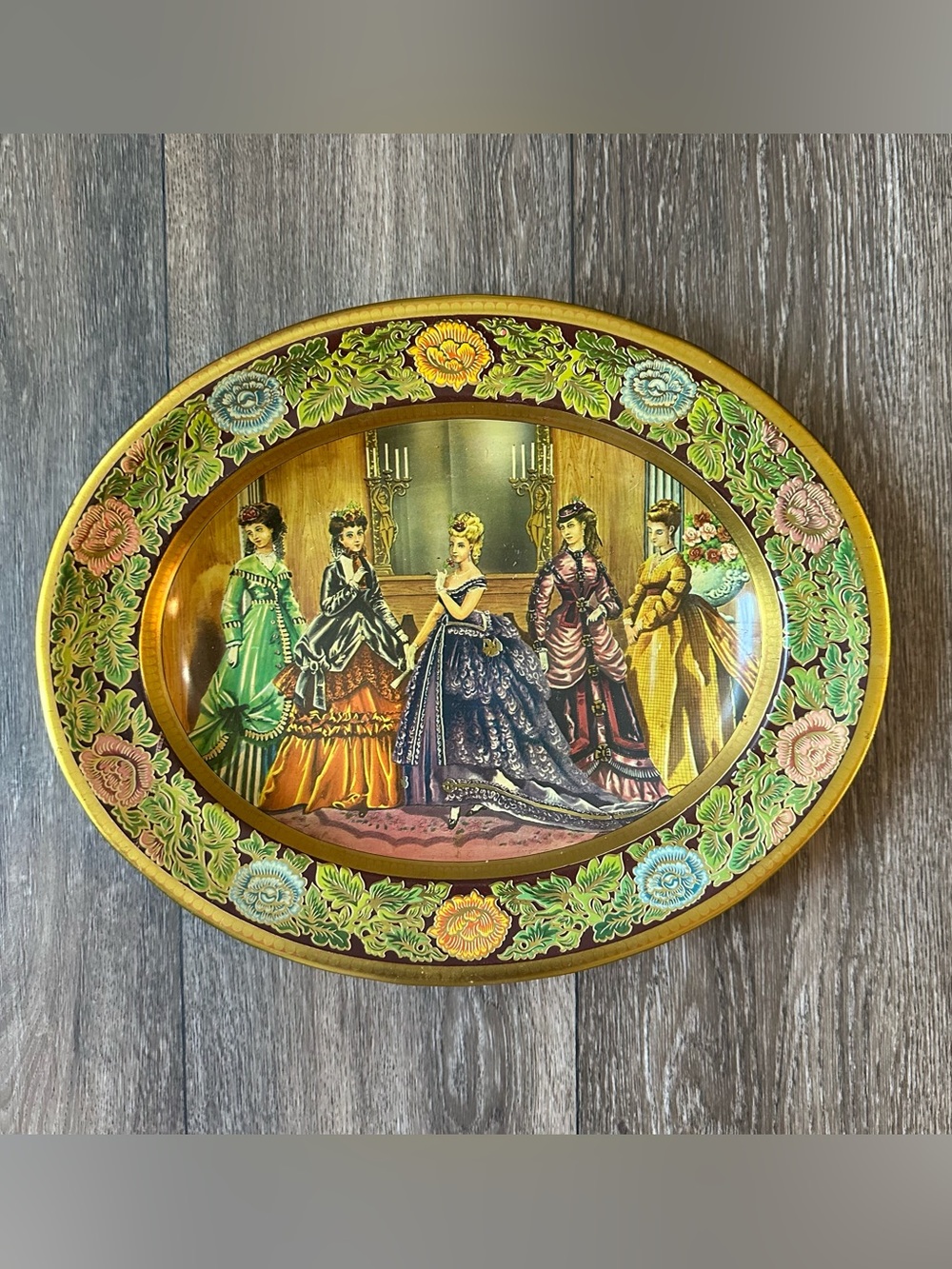 Vintage Daher Decorative Ware Tin Plate 13” Victorian Ladies Made In England